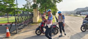 Tingkatkan Sispam Mako ,Sipropam Polres Serang Lakukukan Pemeriksaan Digerbang Mako Polres