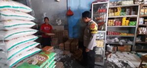 Personil Polsek Pulomerak lakukan pengecekan sembako diwilayahnya