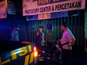 Antisipasi 3C (Curat, Curas, Curanmor), Gank Motor dan gangguan Kriminalitas lainnya, Polsek Puloampel Polres Cilegon Polda Banten laksanakan Patroli Mobile Blue Light dan Dialogis di kewilayahan
