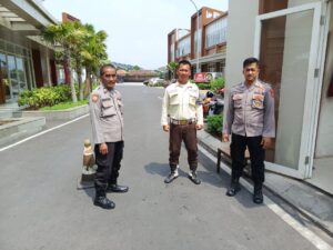 Polres Karawang, Sinergitas Anggota Polri dan Mitra Keamanan di Perum Kota Kertabumi