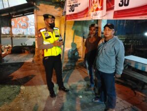 Jajaran Sat Samapta Polres Karawang Gencar Melaksanakan Patroli Perintis Presisi diwilayah Karawang dalam rangka mengantisipasi Kenakalan Remaja pada malam hari