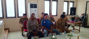 Bhabinkamtibmas Polsek Ciwandan Polres Cilegon Polda Banten Ikuti Giat Musyawarah Kelurahan
