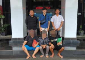 Berkas Perkara Dinyatakan Lengkap,Satreskrim Polres Serang Limpahkan Tersangka dan Barang Bukti Kekejaksaan Negri Serang