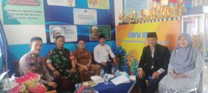 Antisipasi Tawuran Pelajar, Anggota Polsek Cipanas Polres Lebak bersama Anggota Koramil Cipanas, Melaksanakan Sambang dan Patroli Dialogis ke Sekolah