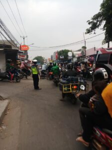 Unit Lantas Polsek Balaraja laksanakan Protap Sore wujud nyata Pelayanan Masyarakat