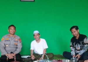 Pererat Tali Silaturahmi KaPolsek  Cibeber Polres Cilegon Polda Banten  Berbincang bersama Tokoh Agama