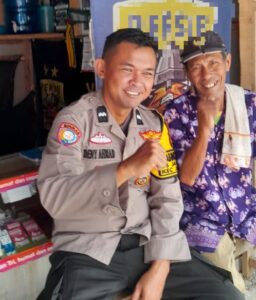 Door To Door System, Bhabinkamtibmas Polsek Jatisari Sampaikan Pesan Kamtibmas