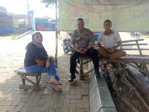 Bhabinkamtibmas Polsek Rangkasbitung Polres Lebak Sambangi Warga Citeras Jalin Sinergitas