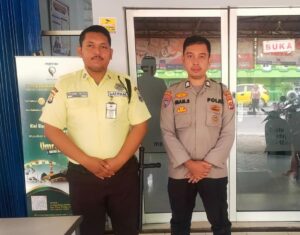 Anggota Polsek Rangkasbitung Polres Lebak Patroli Dialogis Ke FIF Rangkasbitung
