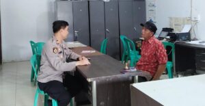 Kapolsek Rangkasbitung Polres Lebak Sampaikan Pesan Kamtibmas Ke Prades Di Kantor Sangiang Tanjung
