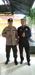 Aiptu Dedih Silaturahmi Dengan Masyarakat Dengan Melaksanakan Kegiatan Patroli Rutin