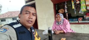 Laksanakan Sambang,Bripka Dede Andri Nurrohman Polisi RW, Polsek Panongan Hadir Di Masyarakat