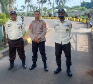 Giat Panit Pam Waster dan Personil Sat Pamobvit Polresta Tangerang melaksanakan patroli di Kawasan Industri Cikupa Mas