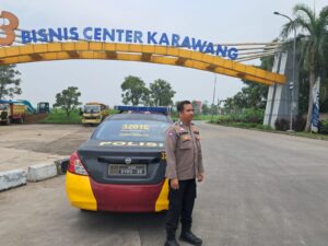 Polres Karawang, Polisi Pantau Kamtibmas di 3 Bisnis Center saat Patroli