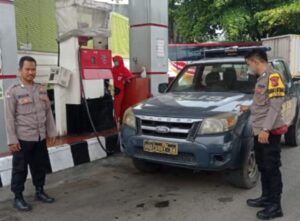 Cegah Kecurangan, Anggota Polsek Jatisari Lakukan Pengamanan Serta Pengawasan Di SPBU