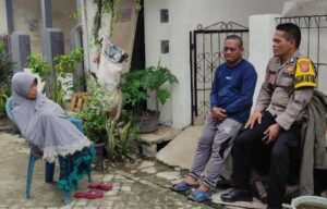 Personil Polsek Kresek tak kenal lelah kunjungi warganya dalam program Polisi RW