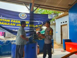 Bhabinkamtibmas Laksanakan Sambang Dor to Dor dan sampaikan himbauan kamtibmas