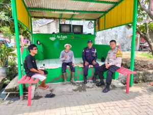 Jaga lingkungan warga dari kriminalitas, Polsek Rajeg Laksanakan Polisi RW