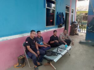 Bhabinkamtibmas Laksanakan Kegiatan DDS Ke Rumah Warga Desa Binaan