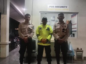 Seperti biasa Jaga Kamtibmas yang aman dan kondusif personil Piket polsek warunggunung Aiptu Eri melaksanakan patroli dialogis di PT SMU Warunggunung