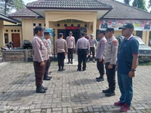 Kanit Shabara Polsek Cibeber Polres Lebak, Pimpin Apel Serah Terima Piket Jaga