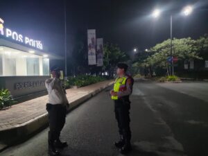 Jajaran Sat Samapta Polres Karawang laksanakan Patroli Perintis Presisi dan Prekat serta menyambangi Scurity perum summarecon