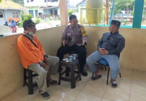 Personel Babinkmtibmas Polsek Cilegon jalin silaturahmi dengan tokoh masyarakat