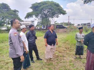 Jalin Komunikasi aktif, Personil Polsek Cibeber sambangi warga seruni