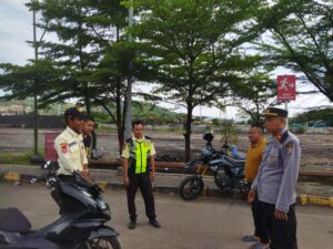 Dengan Sampaikan Pesan Kamtibmas Melalui Sambang Dialogis Polsek Kskp Banten Polres Cilegon Polda Banten