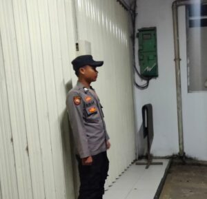 Antisipasi Kriminalitas, Polsek Lebakgedong Polres Lebak Patroli ke Pos Ronda, Waralaba dan Pertokoan