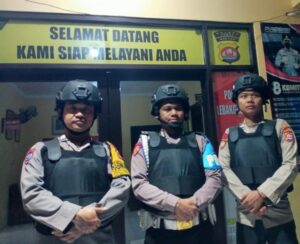 Tingkatkan kewaspadaan Personil Piket Polsek Lebakgedong Polres Lebak Laksanakan Sispam Mako