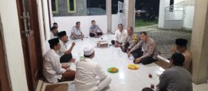 Panit I Binmas Dan Bhabinkamtibmas Polsek Ciwandan Polres Cilegon Rutin Ikuti Pengajian Masyarakat