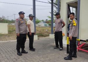 Memberikan Himbauan kamtibmas kepada Security perumahan