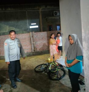 Giat menjaga Harkamtibmas Personil Polsek Anyar Polres Cilegon Polda Banten melaksanakan sambang dan kunjungan kepada masyarakat