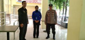 Aiptu Dedih Silaturahmi Dengan Masyarakat Dengan Melaksanakan Kegiatan Patroli Rutin