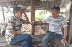 pendekatkan diri kepada masyarakat, Polsek Kresek kunjungi warga di Desa dalam rangka Program Polisi RW