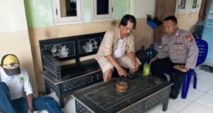 Bhabinkamtibmas Polsek Lemahabang Laksanakan Patroli Dialogis