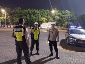Pastikan Keamanan Polsek Kskp Banten Polres Cilegon Laksanakan Patroli Dialogis Jalur Kawasan Pelabuhan dalam rangka Cooling System