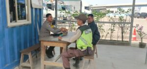 Personil Polsek Ciwandan Polres Cilegon Polda Banten Sambang Security Demi Keamanan