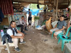 Giat Menjaga Sinergitas dengan masyarakat, Polsek Kresek lakukan Patroli Mobile dan Dialogis