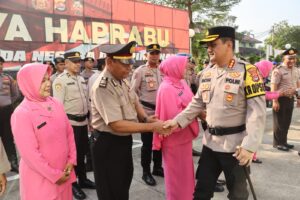 Kapolresta Tangerang Pimpin Upacara Kenaikan Pangkat Pengabdian Perwira