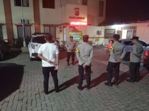 Kanit Binmas Polsek Panongan Polresta Tangerang Pimpin Apel Malam