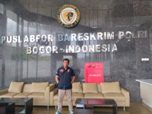 Anggota Identifikasi Polresta Tangerang Ambil Hasil Toksikologi Ekshumasi Otopsi di Puslabfor Mabes Polri