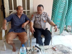 Bhabinkamtibmas Polsek Rangkasbitung Polres Lebak Sambangi Warga Kampung Papanggo