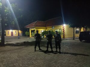 Polsek Wanasalam Polres Lebak Melaksanakan Siaga Pengaman Mako Guna ciptakan situasi Mako yang aman dan kondusif