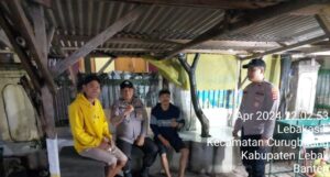 Jaga Keamanan Desa, Personil Polsek Curugbitung Polres Lebak Laksanakan Patroli dan Monitoring Pos Ronda di Desa Lebakasih