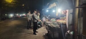 Cegah Gangguan Kamtibmas Anggota Polsek Gunungkencana Polres Lebak Laksanakan Kegiatan Patroli Pada Malam Hari