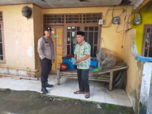 Temui Tokoh Masyarakat Bhabinkamtibmas Polsek Rangkasbitung Polres Lebak Sampaikan Pesan Kamtibmas