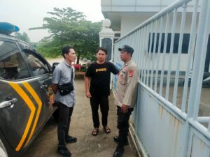 Anggota Polsek Rangkasbitung Polres Lebak Patroli Dialogis Ke Perusahaan Antisipasi Gangguan Kamtibmas