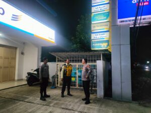 Polres Karawang, Patroli Malam Polsek Cilamaya Pantau Bjb Unit Tegalwaru Antisipasi Gukantibmas